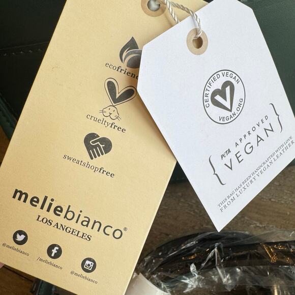 Melie Bianco Alexis Small Vegan Leather Bucket Crossbody Green NWT Drawstring - Picture 6 of 16